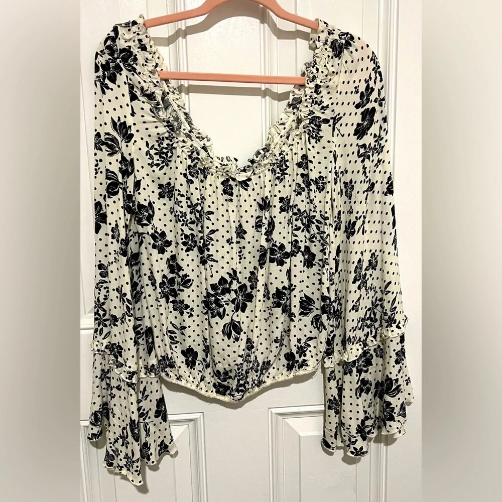 Intimately Free People Cream & Black Floral Boho Peasant Blouse Size Small/Med - Picture 1 of 14